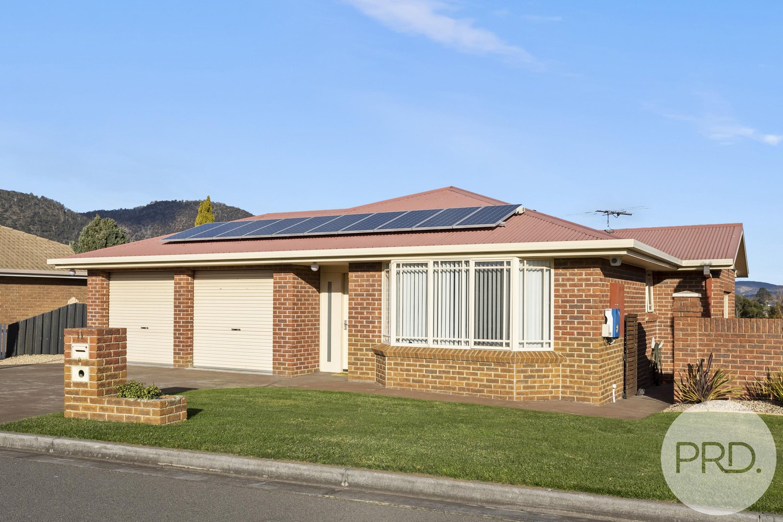 11 Ellie Court OLD BEACH 26