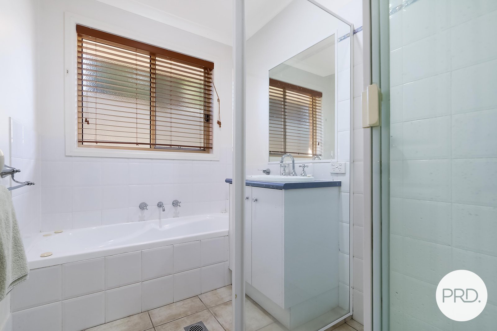 11 Emma Way GLENROY 8