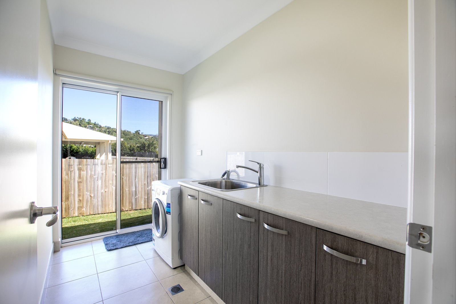 11 Endeavour Circuit CANNONVALE 10