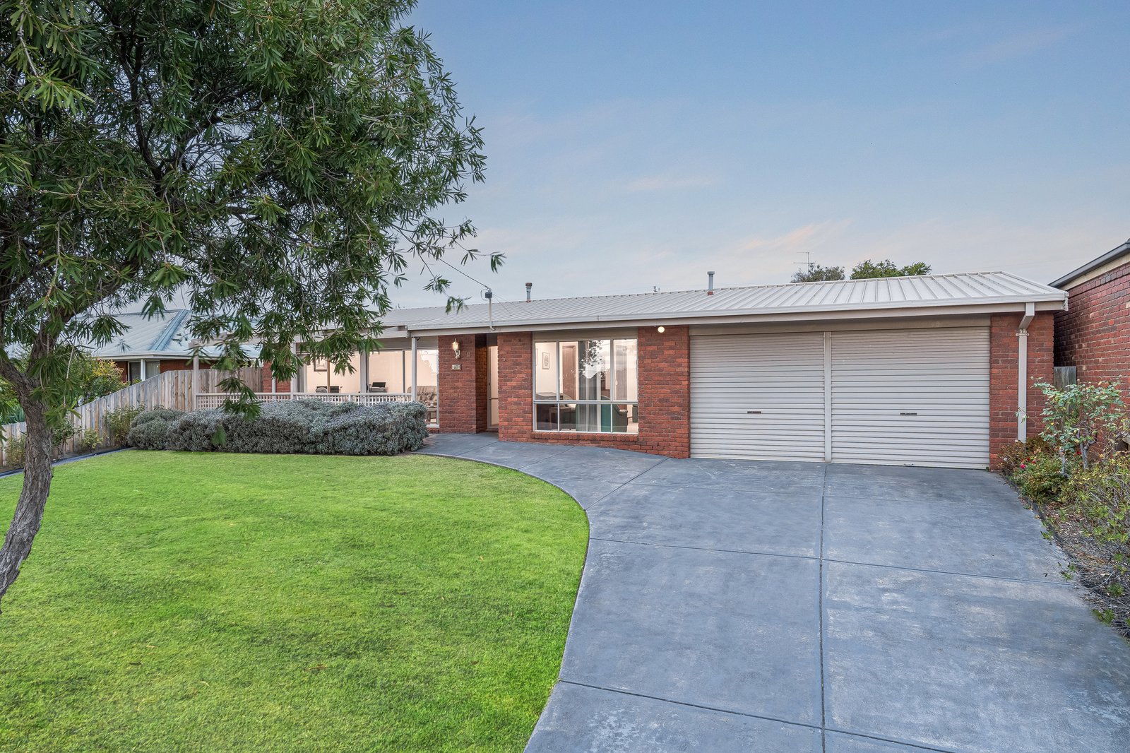 Gallery: 11 Enrob Court