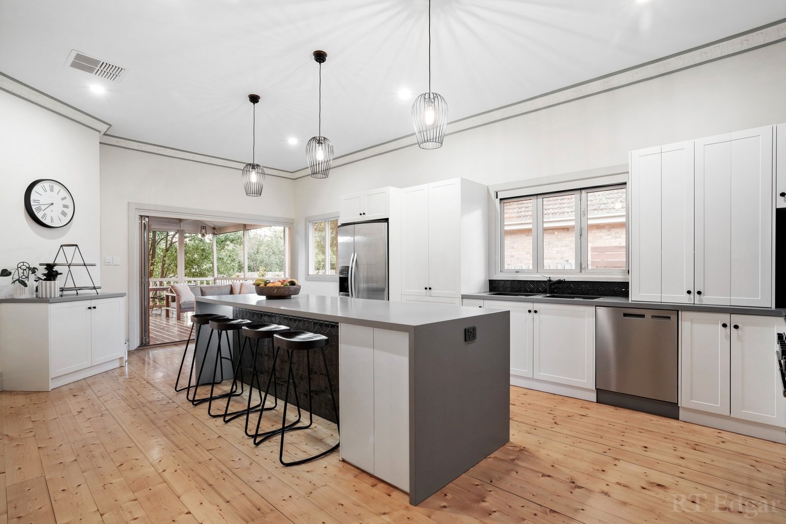 Real Estate and Property in 11 Evan Street, Box Hill North, VIC