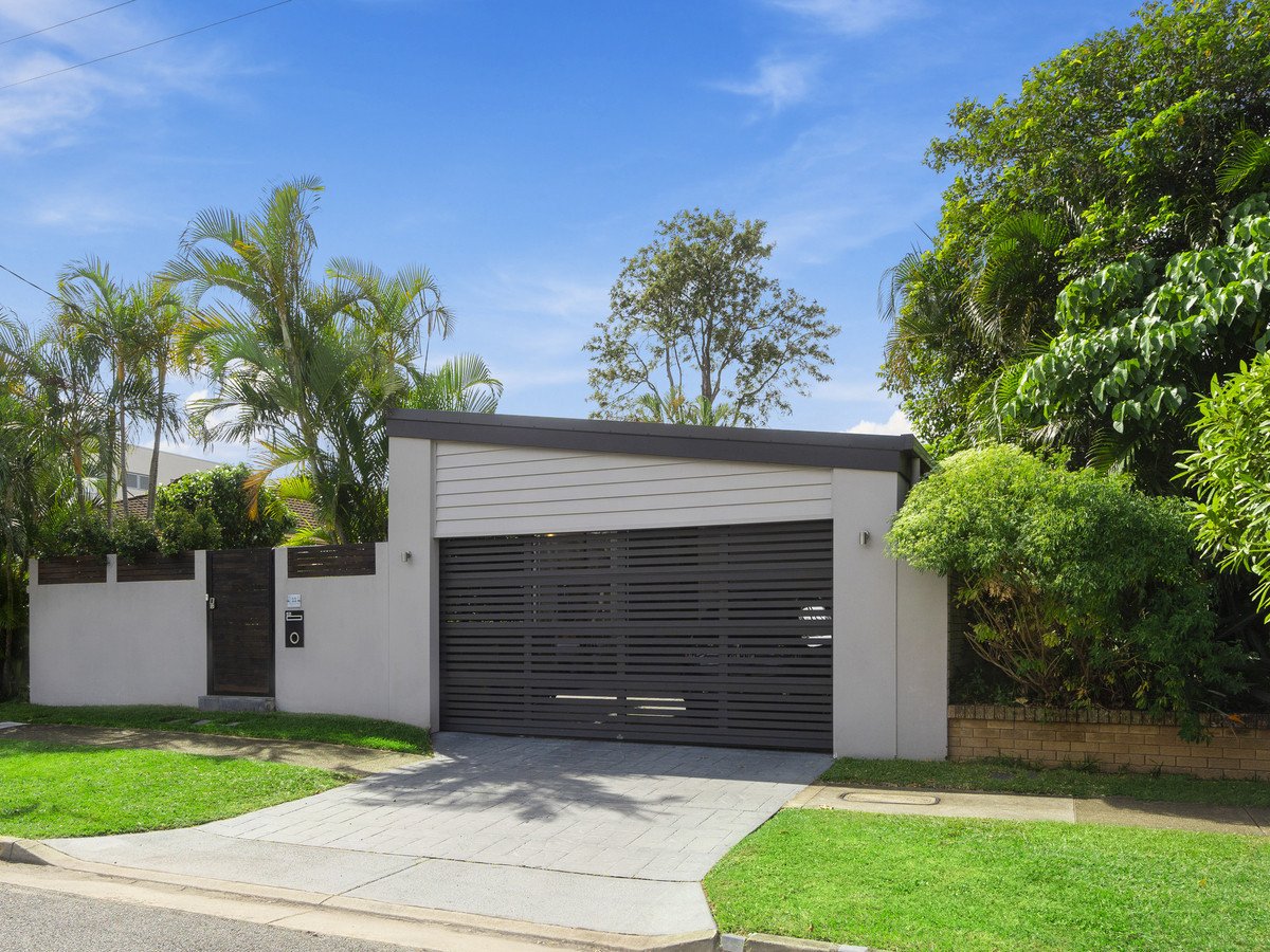 11 Evandale Crescent MIAMI 1