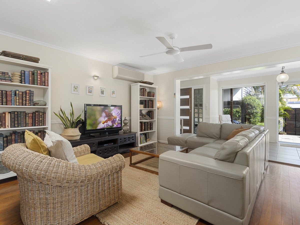 11 Evandale Crescent MIAMI 2