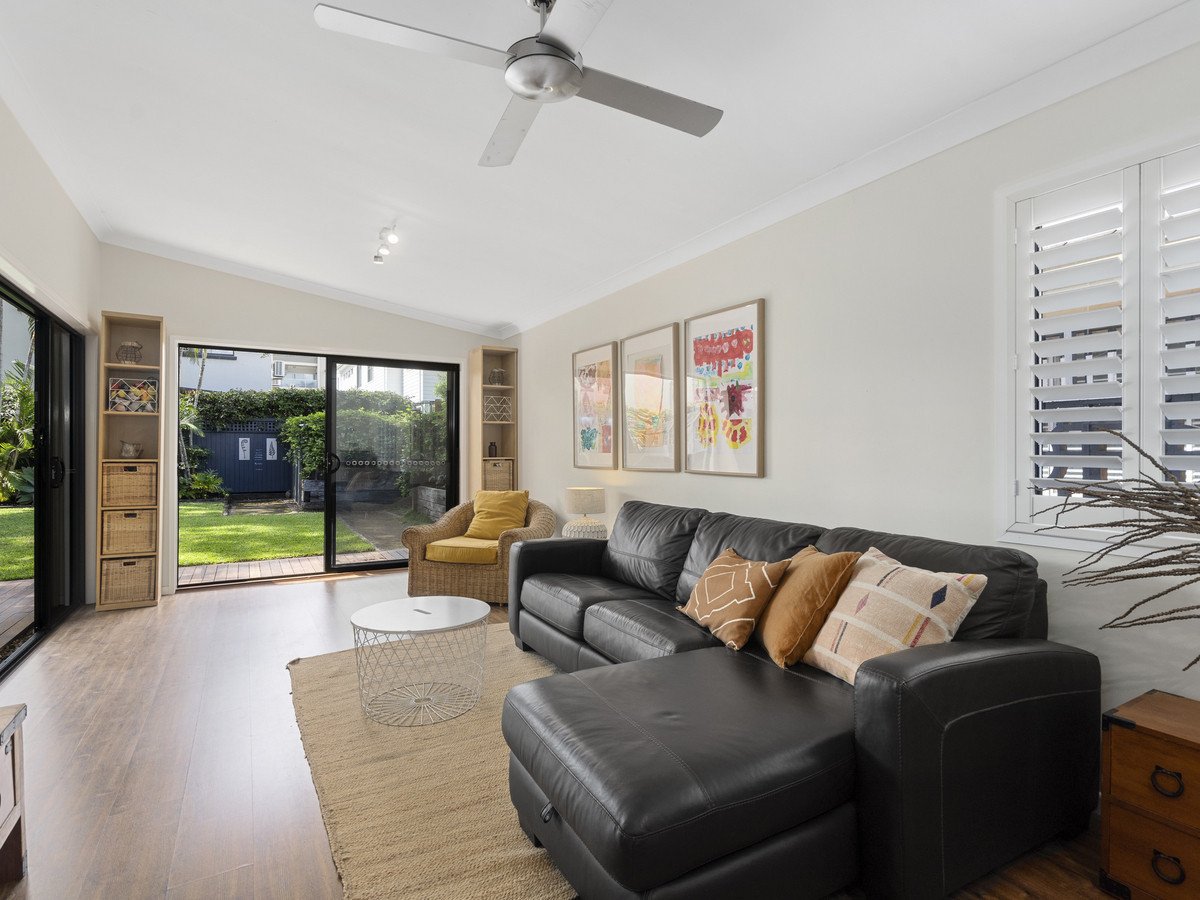 11 Evandale Crescent MIAMI 4