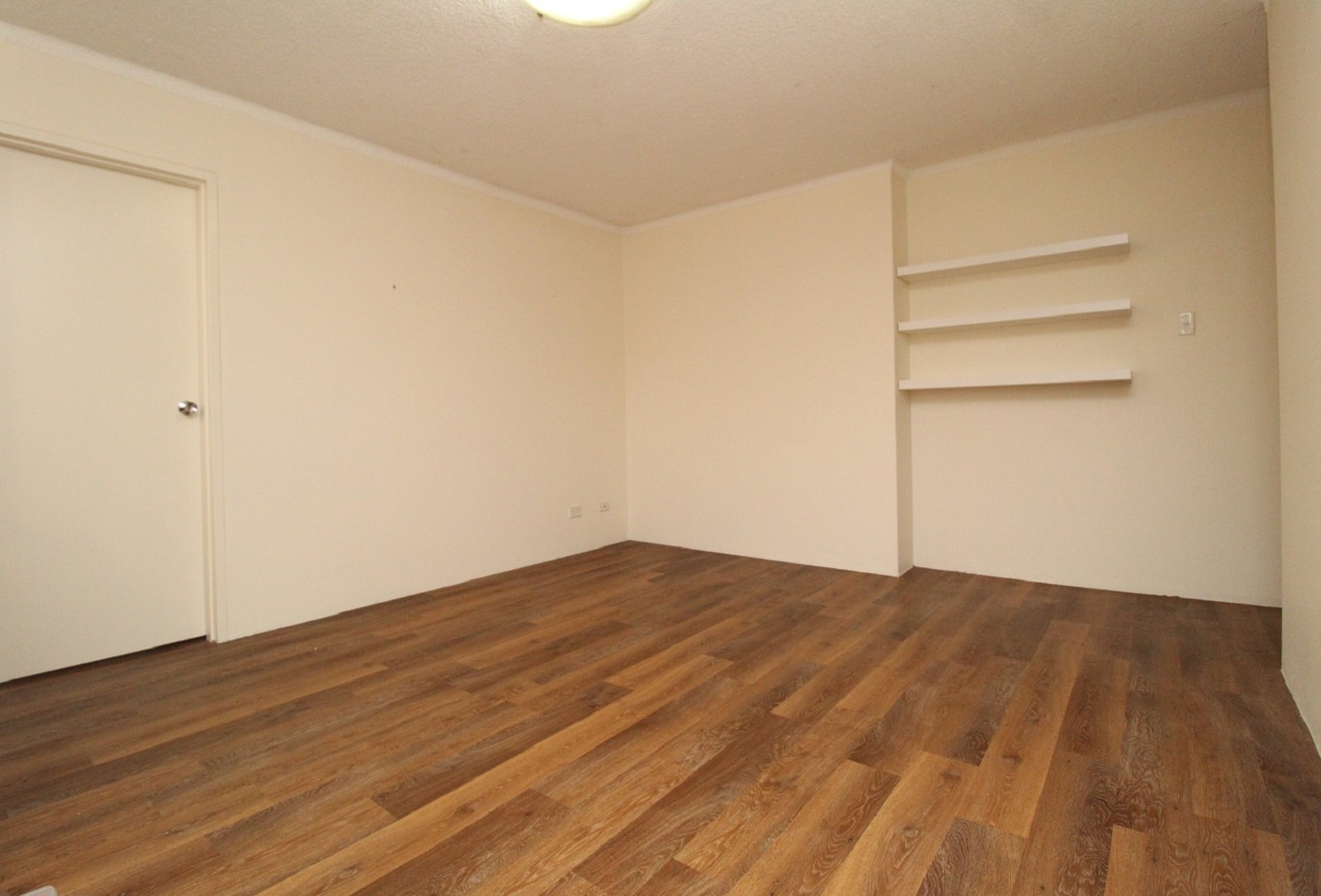 1/1 Ewart Lane DULWICH HILL 2