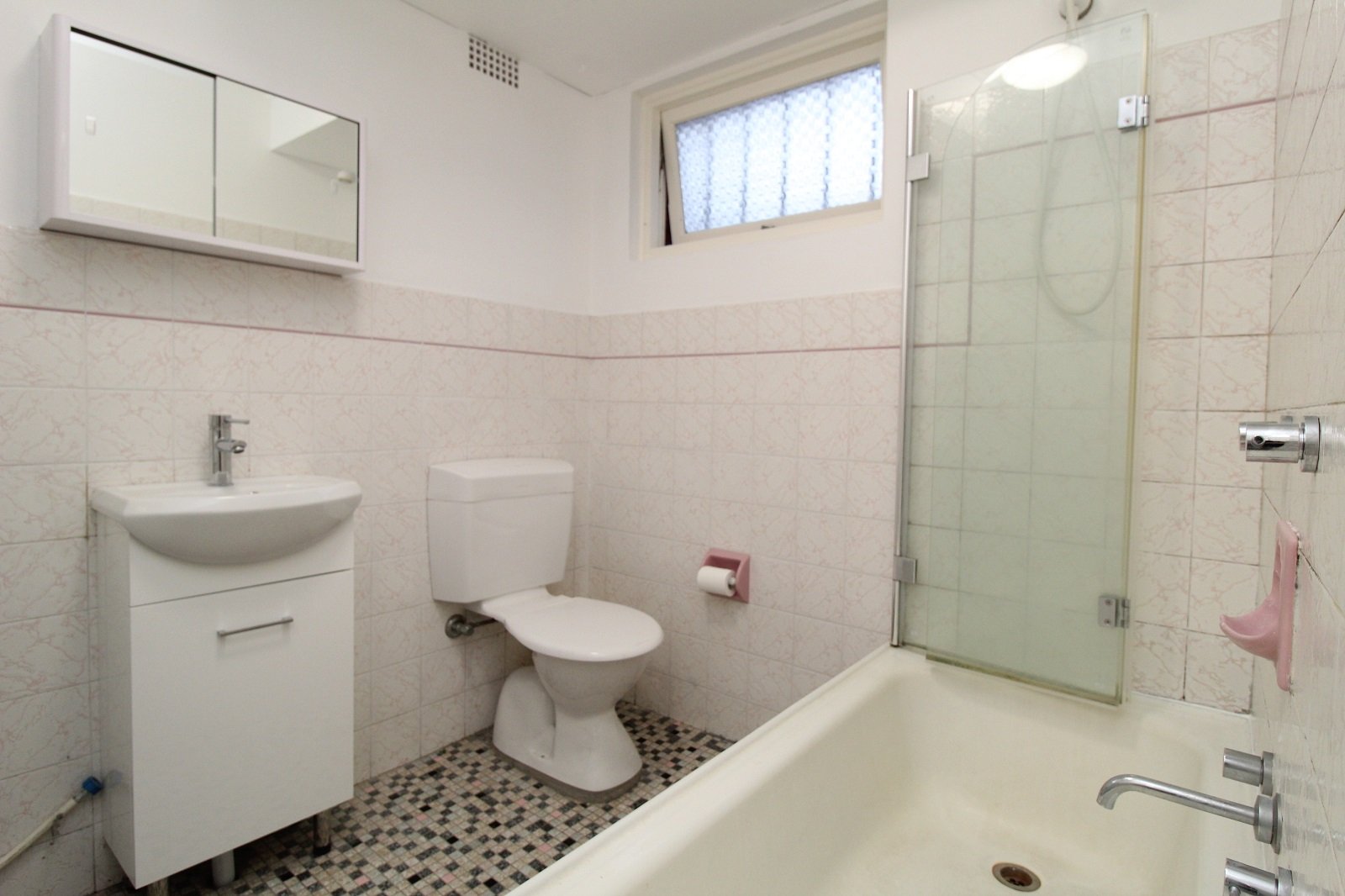 1/1 Ewart Lane DULWICH HILL 6