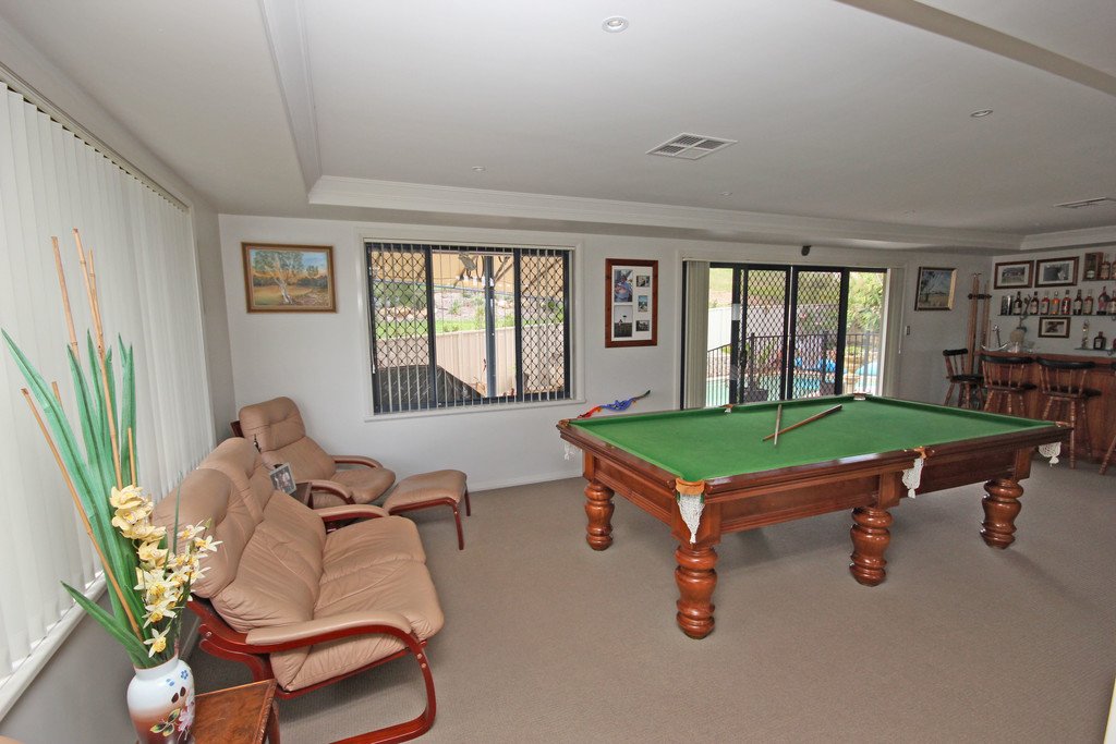 11 Fairwinds Avenue LAKEWOOD 4