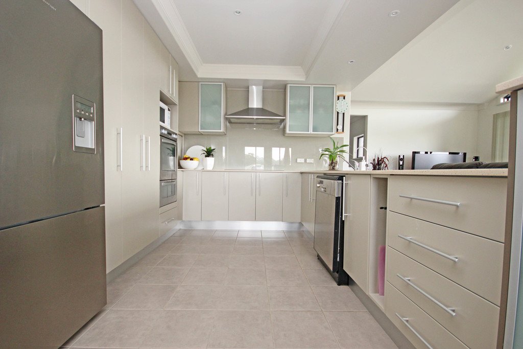 11 Fairwinds Avenue LAKEWOOD 7