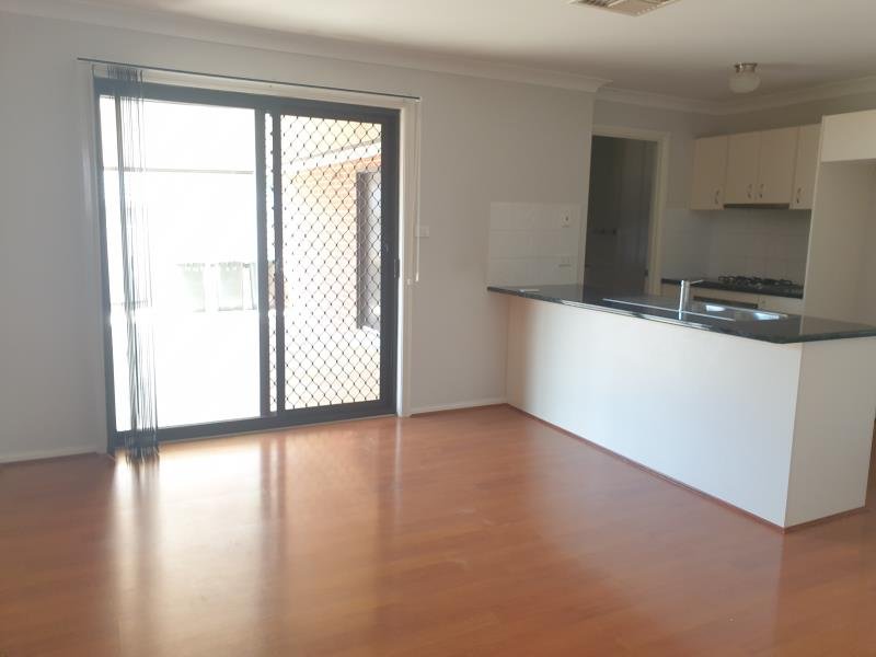 11 Falcon Drive TAMWORTH 2