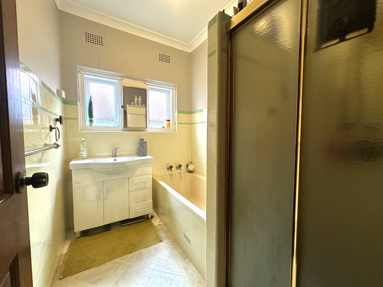 11 Farrell Road KINGSGROVE 5