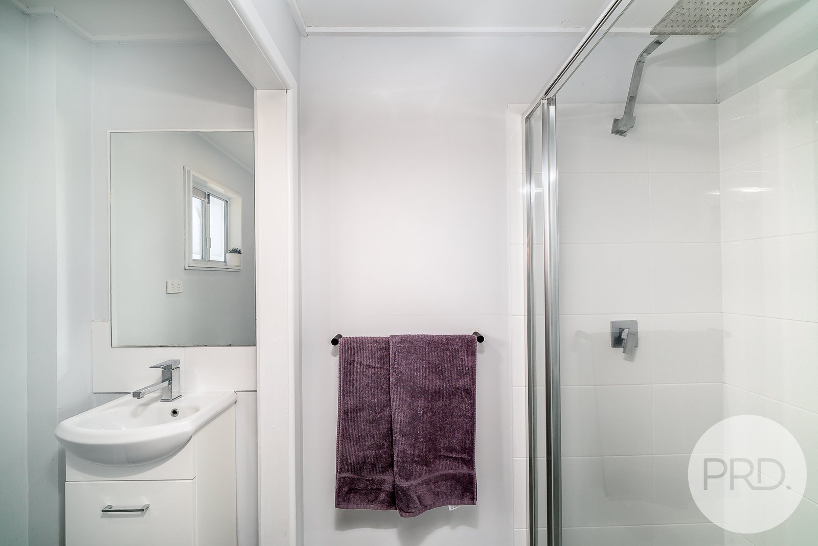 11 Fernleigh Road TURVEY PARK 8