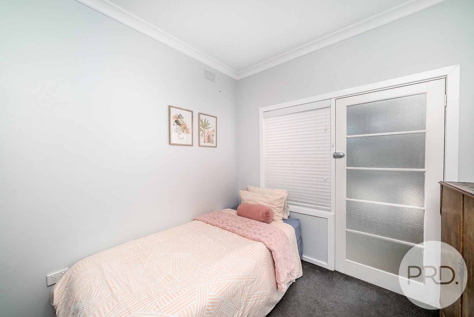 11 Fernleigh Road TURVEY PARK 11