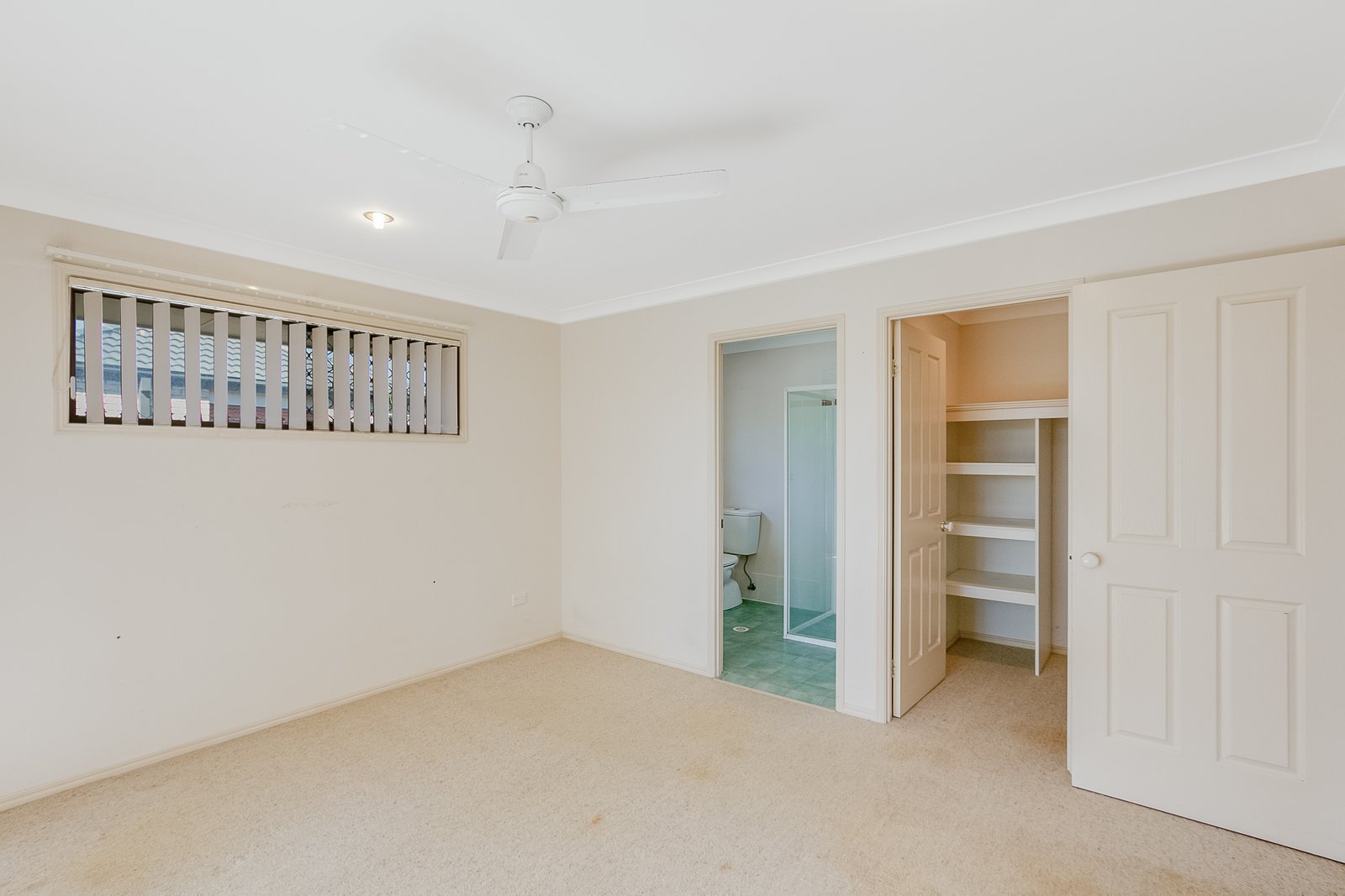 11 Firestone Drive BANORA POINT 6