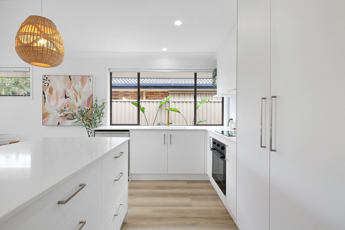 1/1 Flora Close Burleigh Waters 4