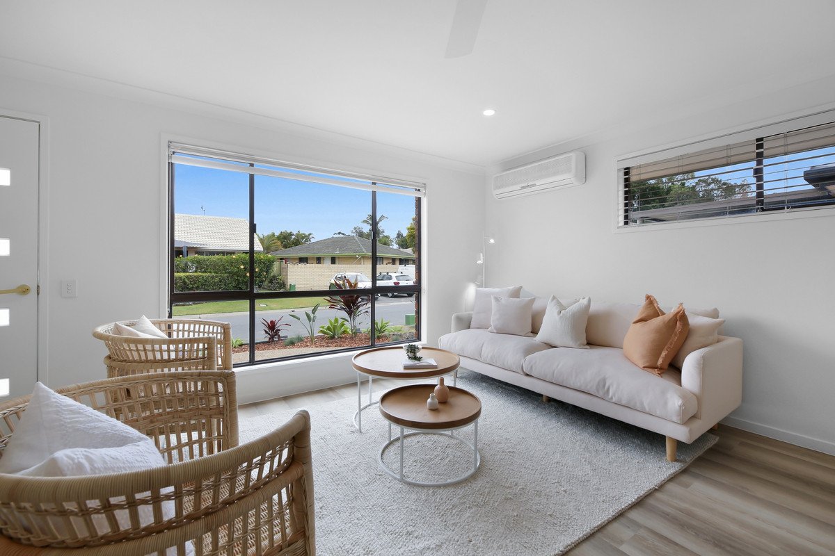 1/1 Flora Close Burleigh Waters 10