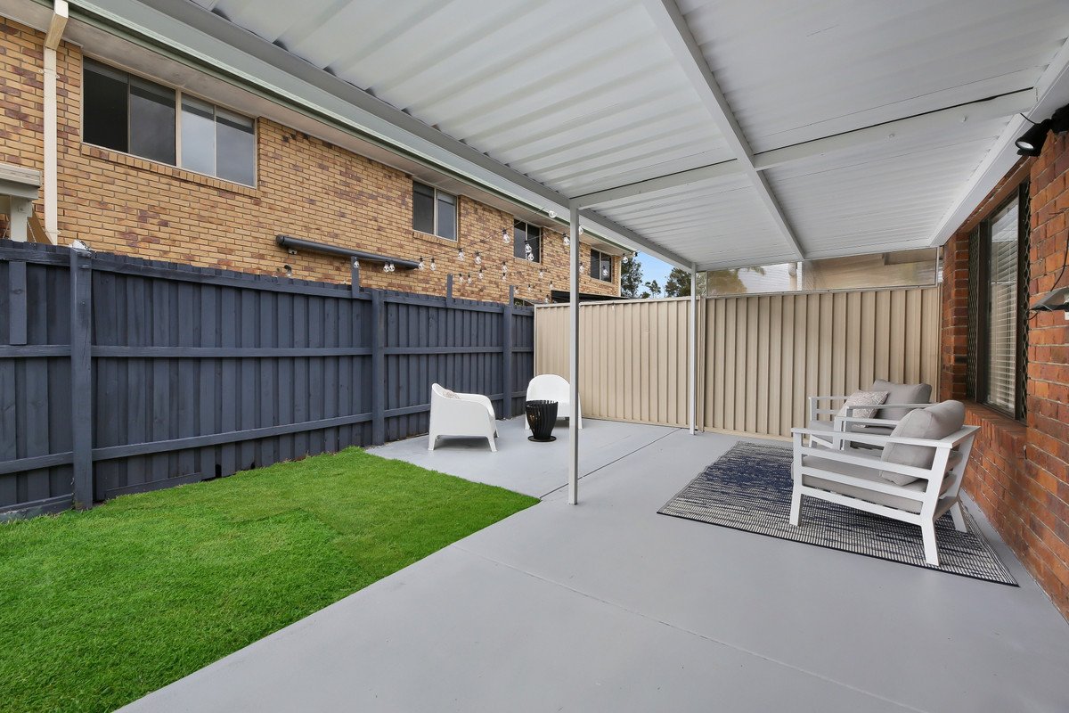 1/1 Flora Close Burleigh Waters 18