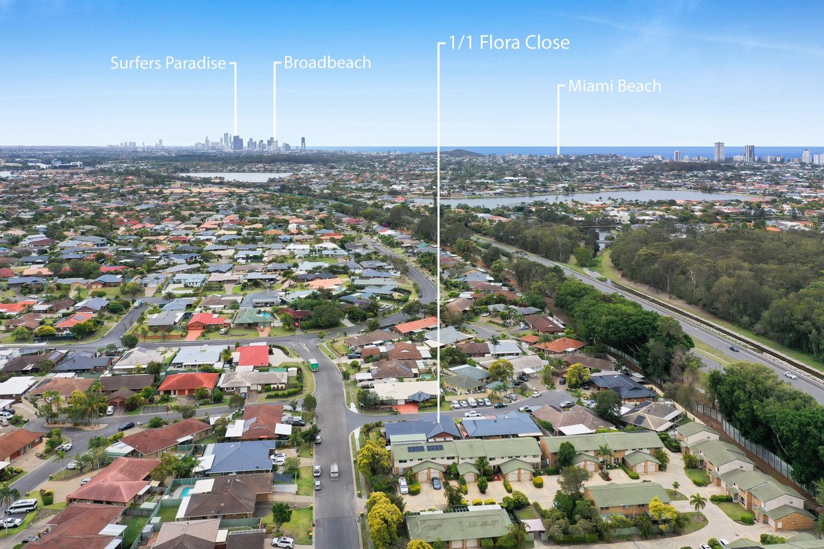 1/1 Flora Close Burleigh Waters 22