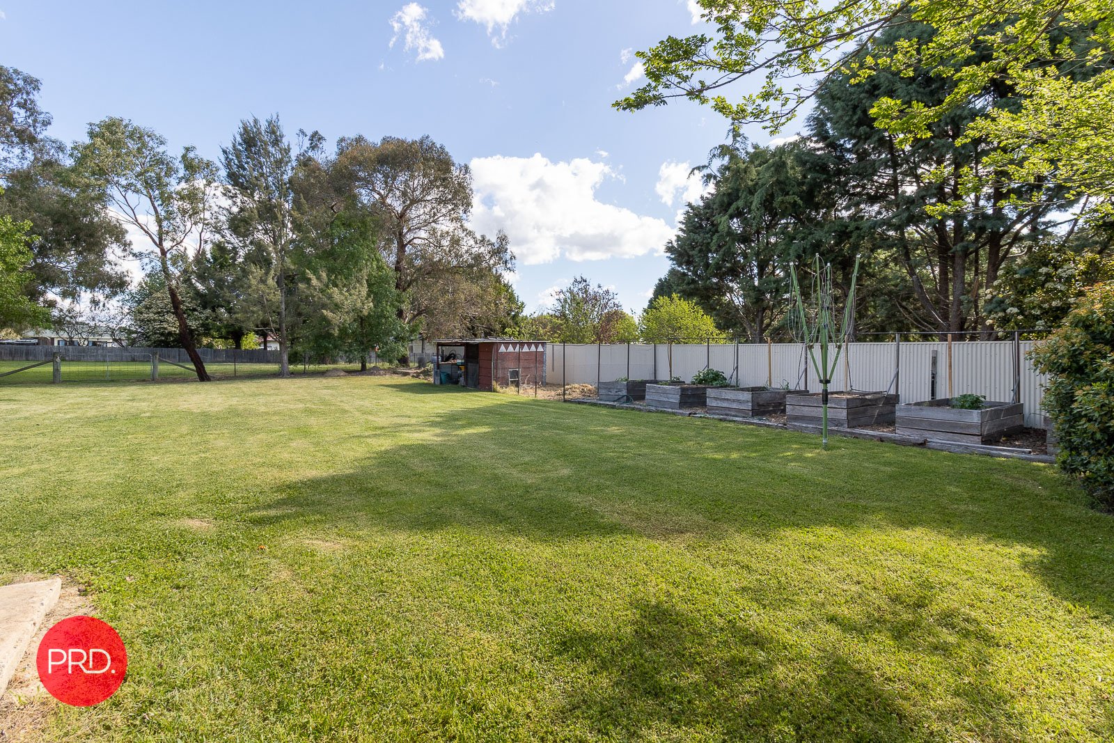 11 Forster Street BUNGENDORE 23