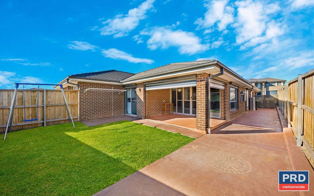 11 Freitas Road EDMONDSON PARK 7
