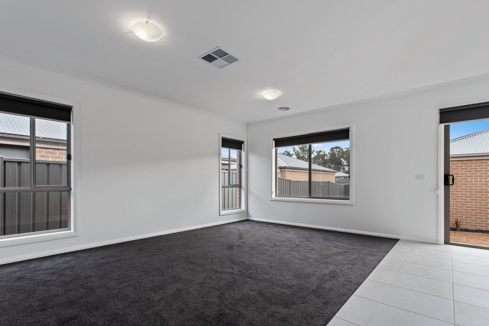 11 Friswell Avenue FLORA HILL 4