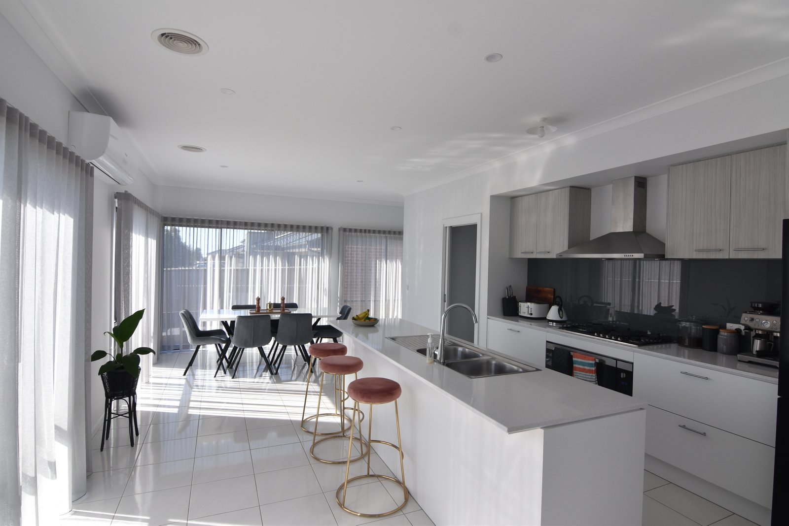 Gallery: 11 Galactic Street