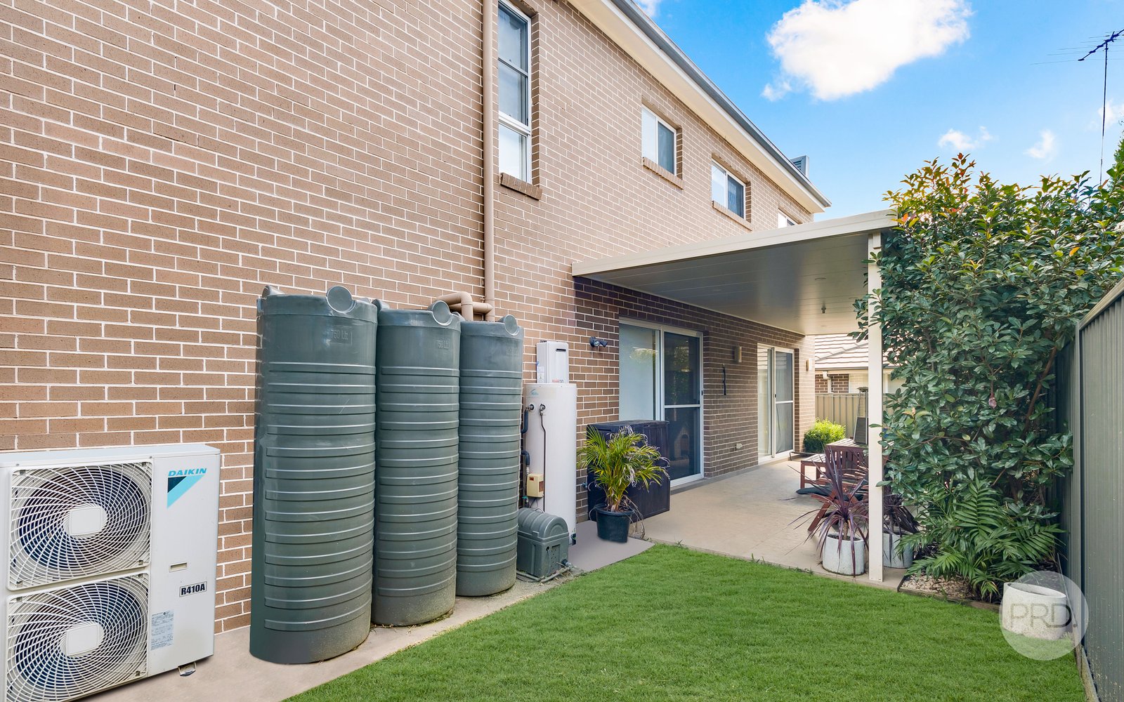 11 Gallinulla Place GLENMORE PARK 2