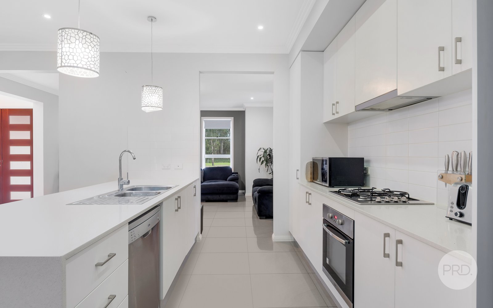 11 Gallinulla Place GLENMORE PARK 5