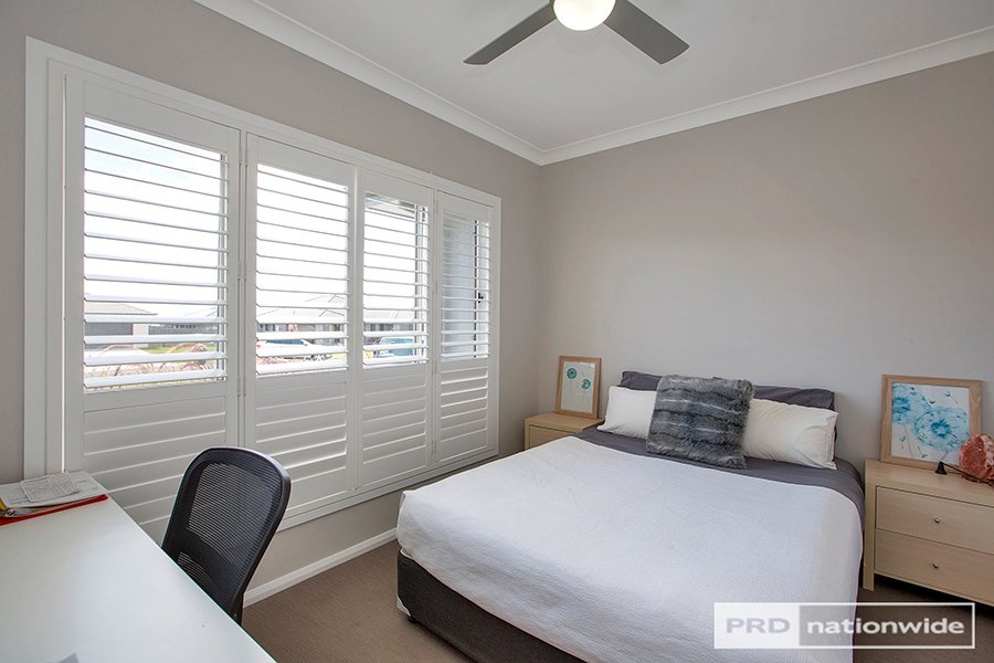 11 Galloway Place TAMWORTH 8