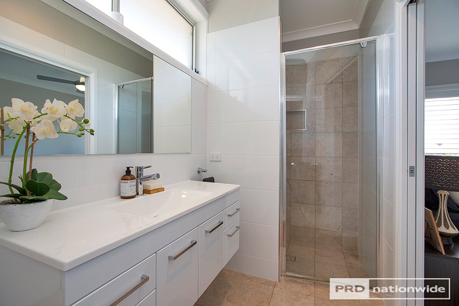 11 Galloway Place TAMWORTH 10