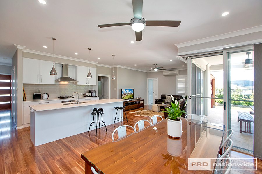 11 Galloway Place TAMWORTH 18