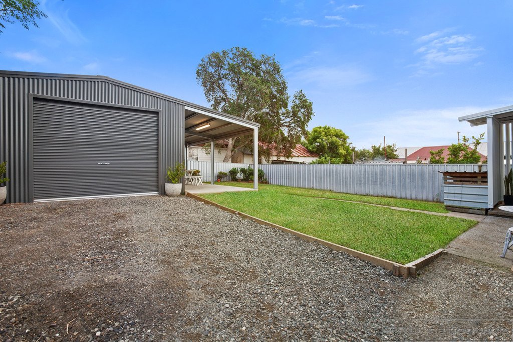 11 George Street MORPETH 3