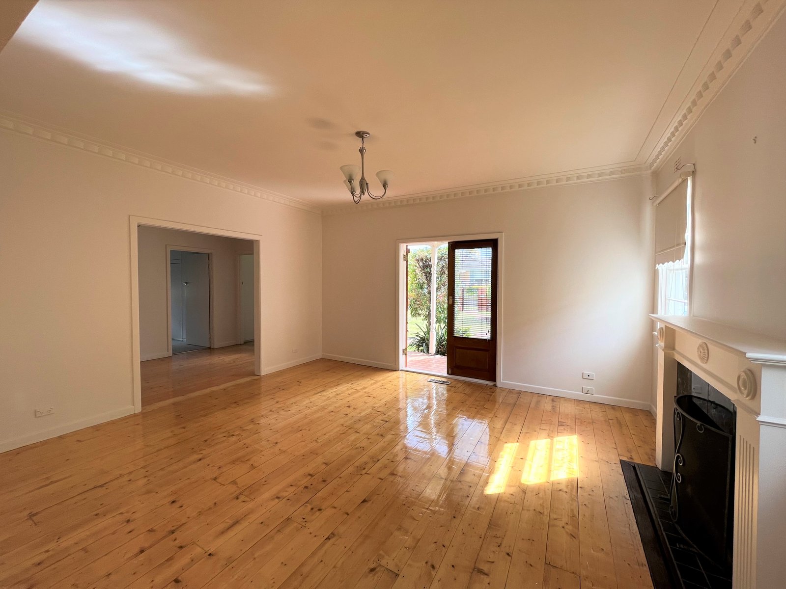 Gallery: 11 Gladstone Street