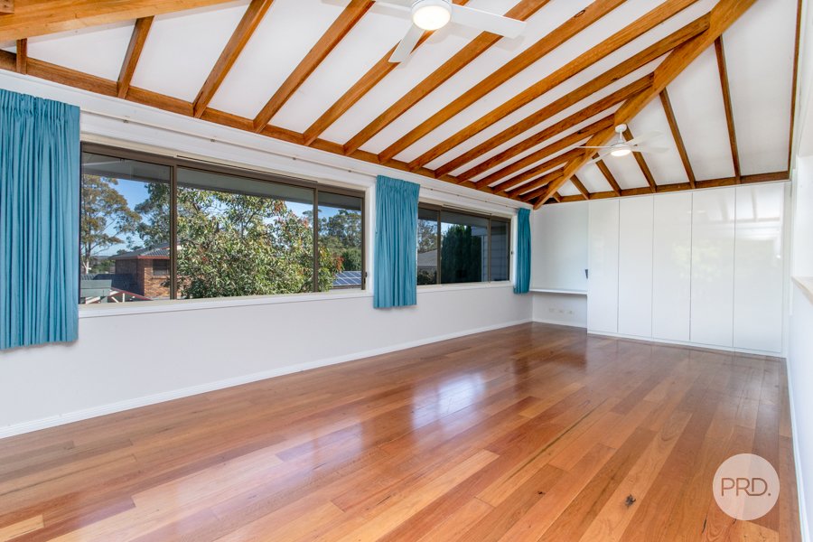 11 Gladswood Avenue SOUTH PENRITH 7