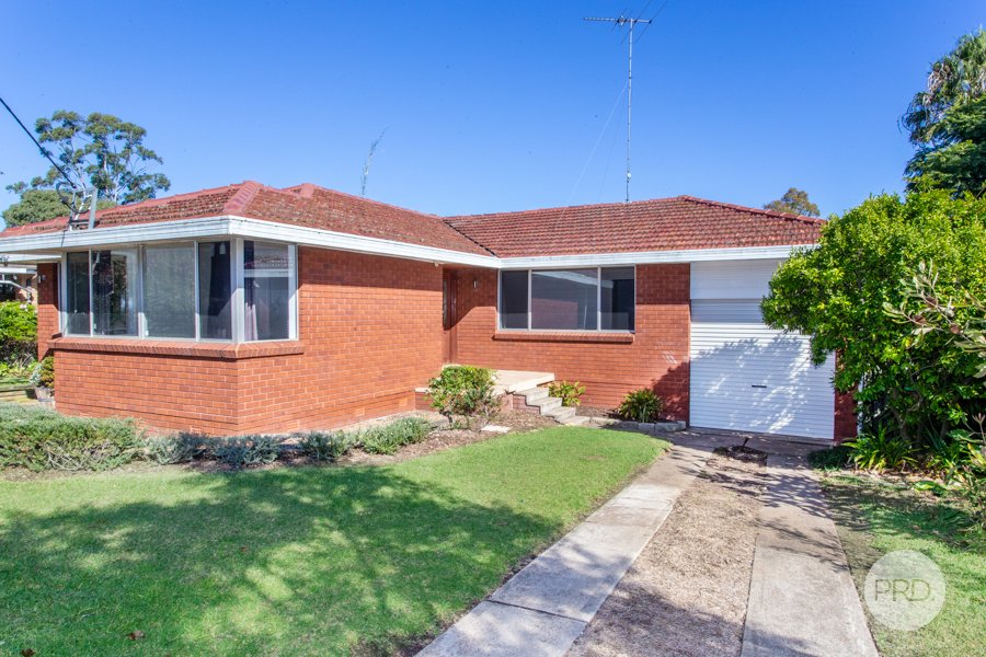 11 Gladswood Avenue SOUTH PENRITH 27