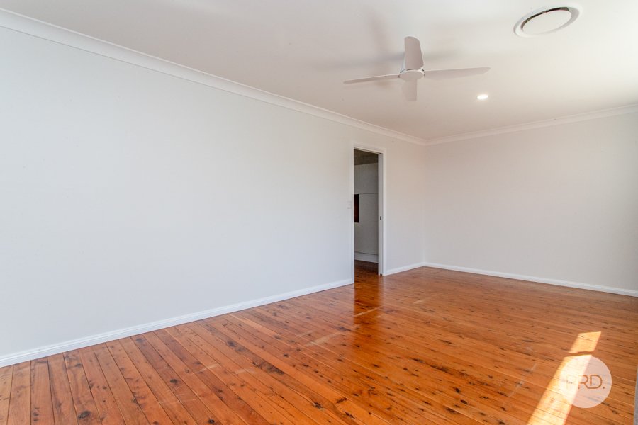 11 Gladswood Avenue SOUTH PENRITH 5