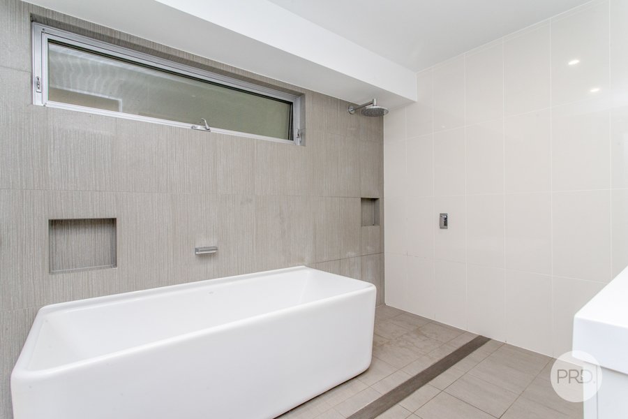 11 Gladswood Avenue SOUTH PENRITH 11