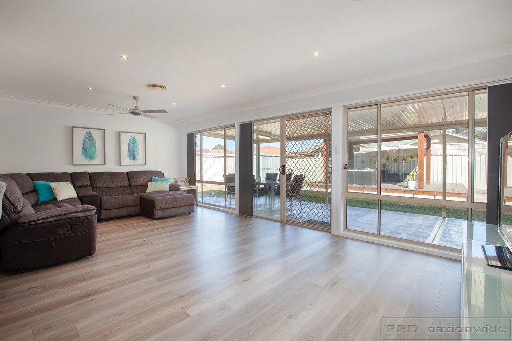 11 Glover Crescent METFORD 10
