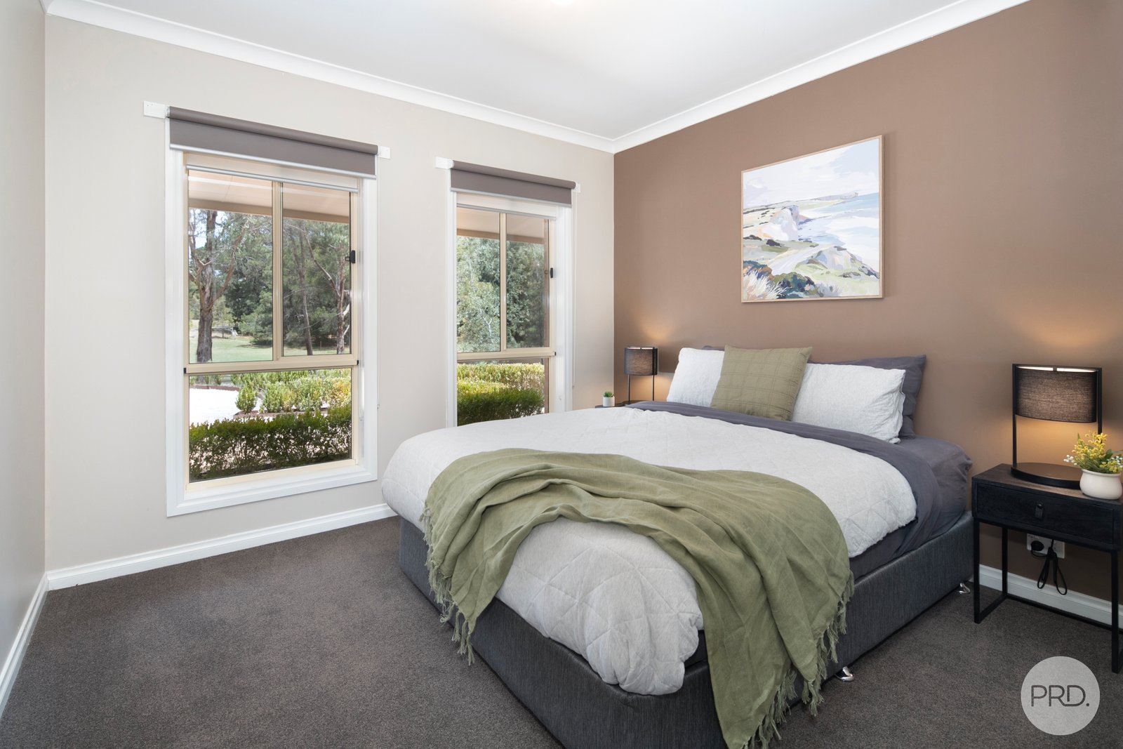 11 Glynwood Grove ENFIELD 9