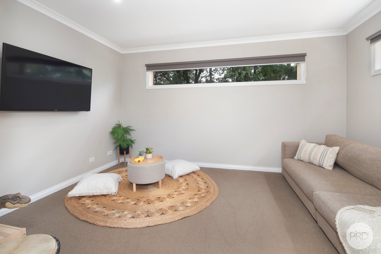 11 Glynwood Grove ENFIELD 10