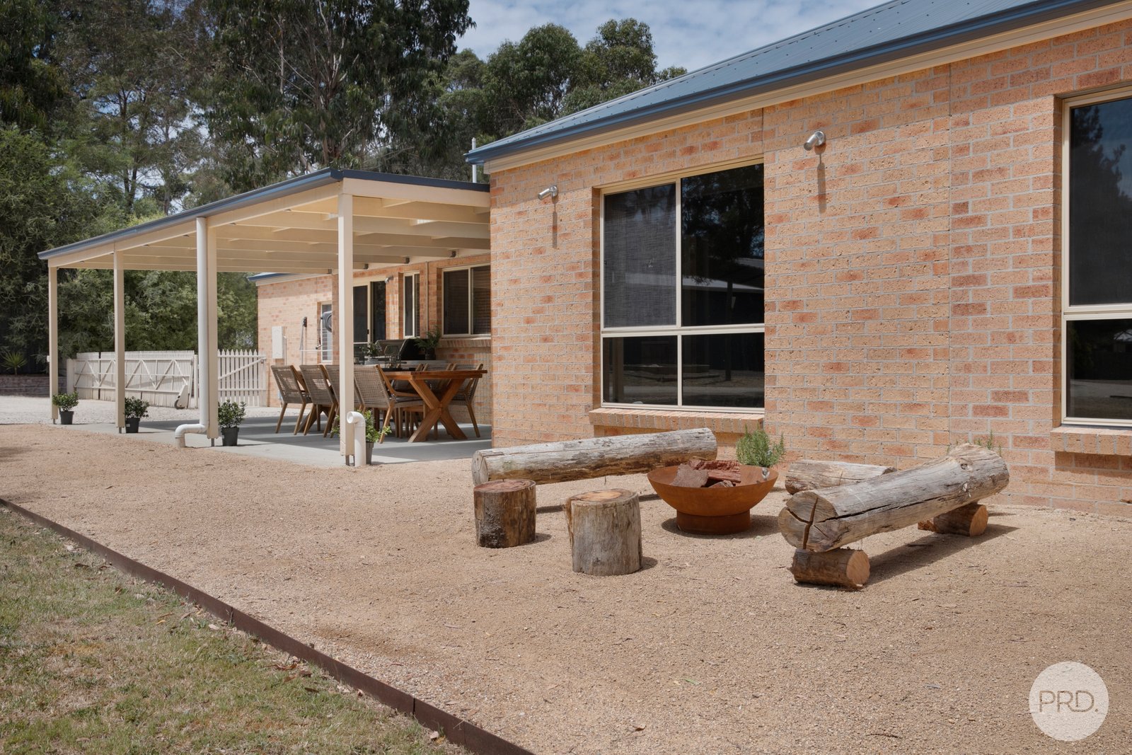 11 Glynwood Grove ENFIELD 17