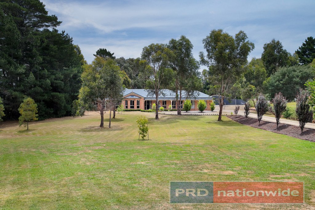 11 Glynwood Grove ENFIELD 5