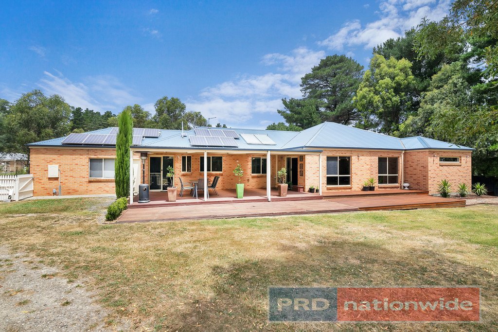 11 Glynwood Grove ENFIELD 6