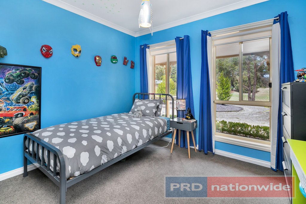 11 Glynwood Grove ENFIELD 8