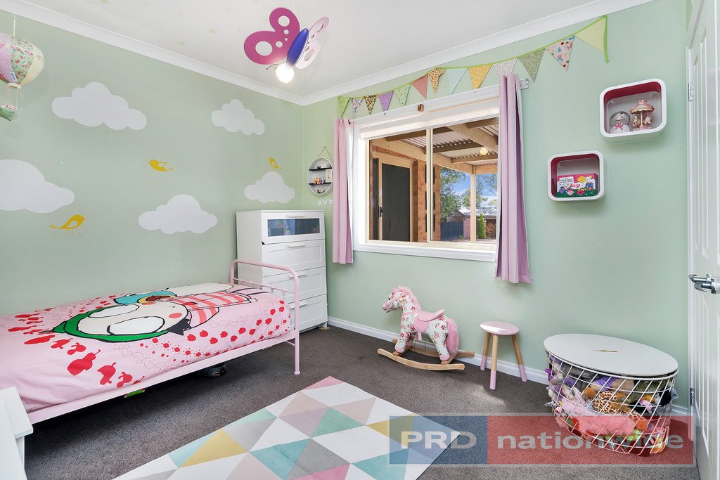 11 Glynwood Grove ENFIELD 10