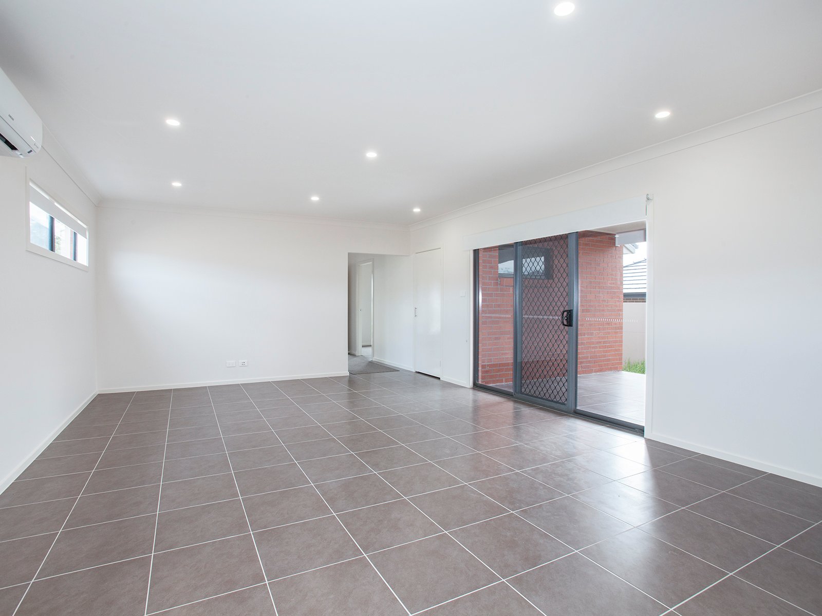 11 Gollan Avenue NORTH ROTHBURY 4