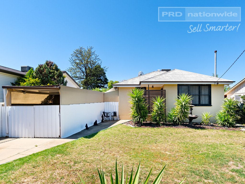 11 Gowrie Street MOUNT AUSTIN 1