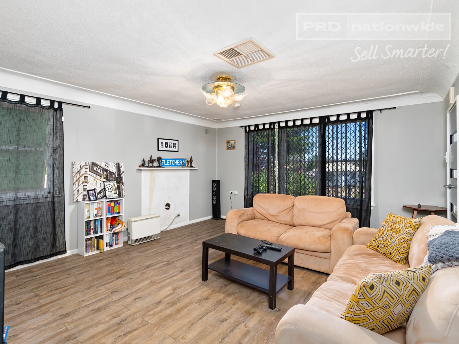 11 Gowrie Street MOUNT AUSTIN 4