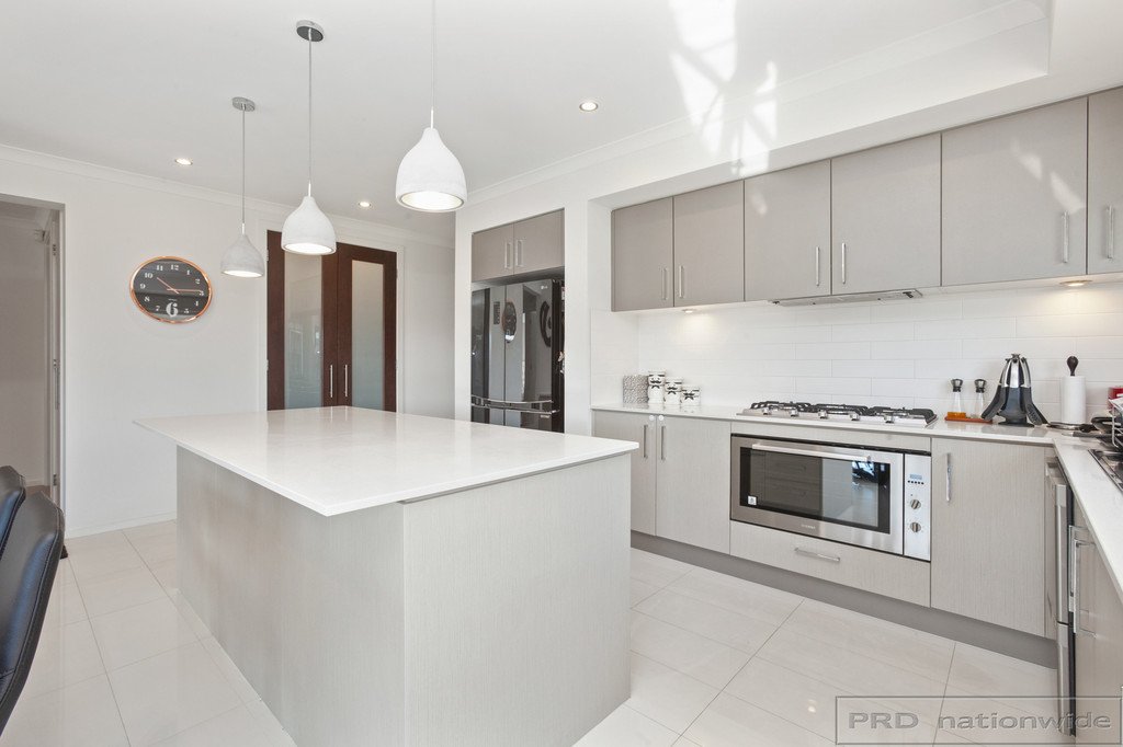 11 Grand Parade RUTHERFORD 8
