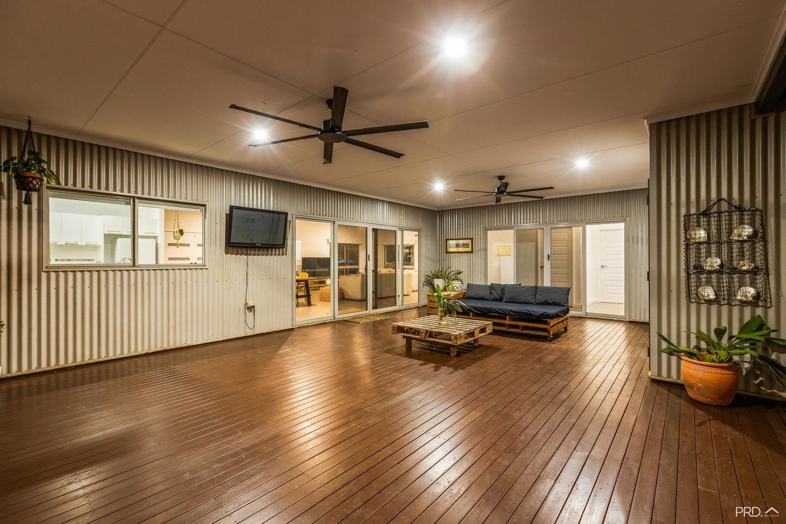 11 Greenshank Drive DJUGUN 8