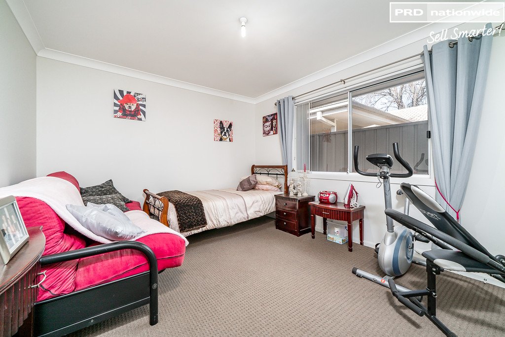 1/1 Grinton Avenue ASHMONT 6